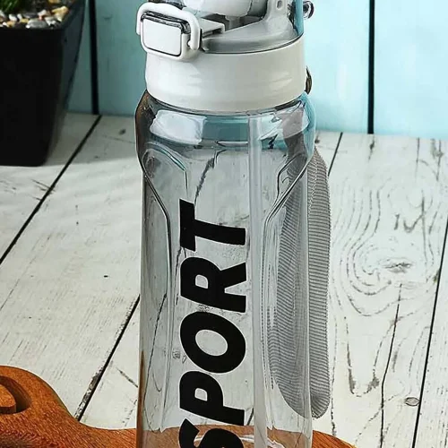 مطرة ماء مع مصاصة SOLO SPORT